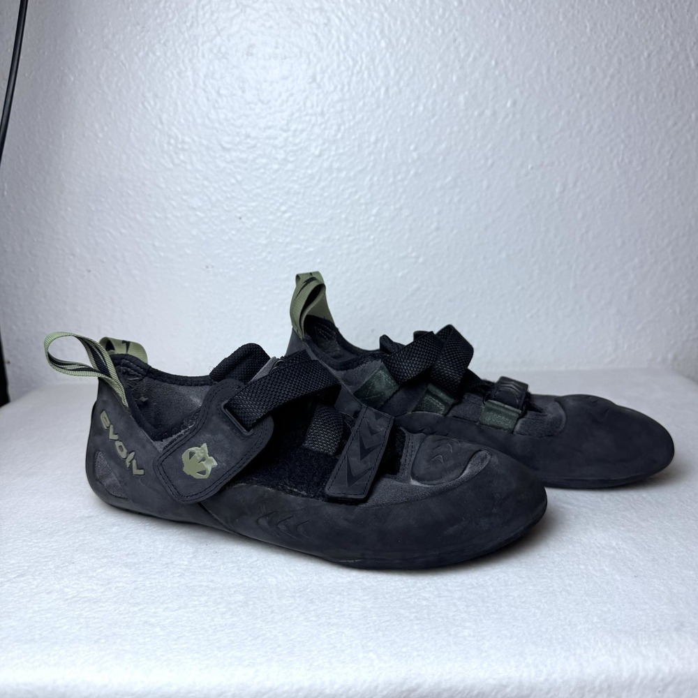 Evolv Kronos Climbing Shoes Mens 10.5  Womens 11.5 Black Bouldering Track Rubber